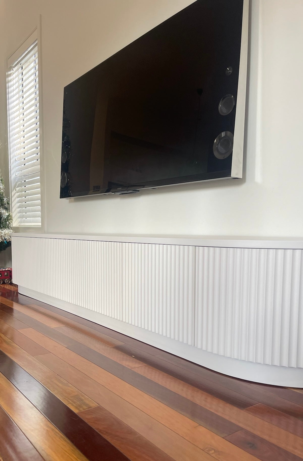Floor Standing Curved Ripple Entertainment Unit - Timber