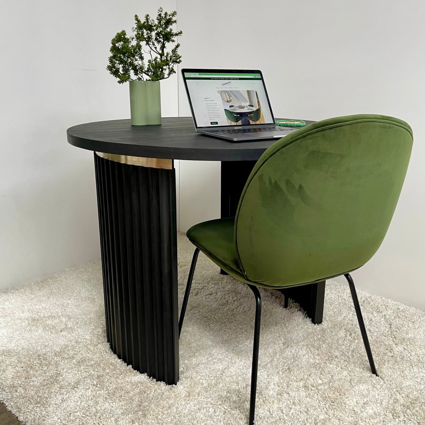 Round Chunky Ripple Brass Desk