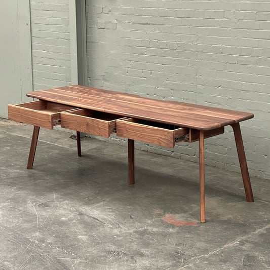 Middy Desk