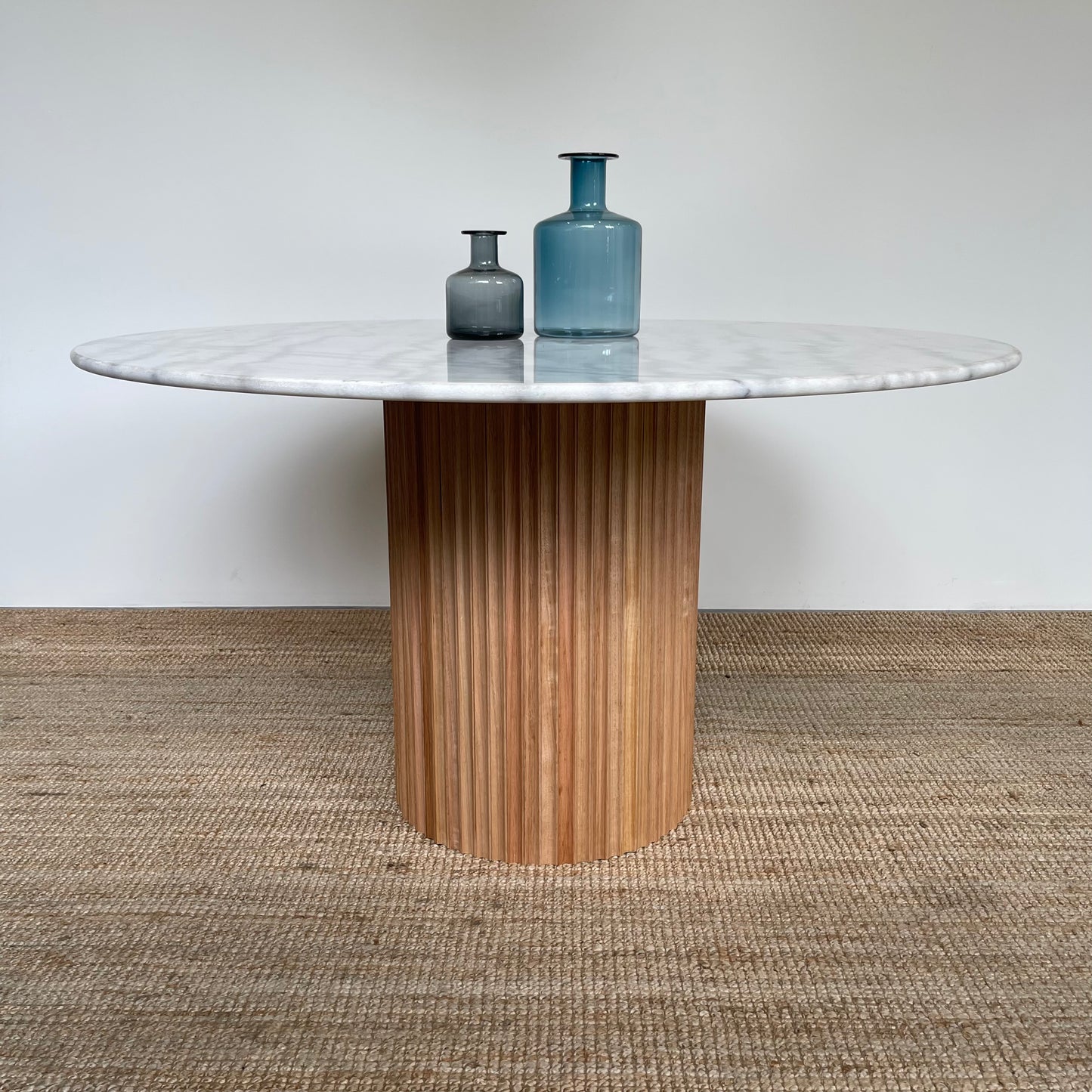 Round Marble Ripple Dining Table
