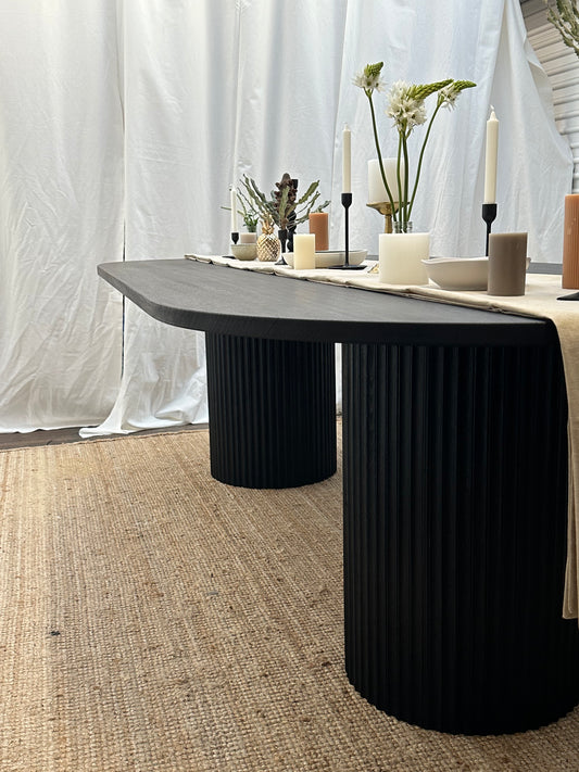 Oval Ripple Dining Table